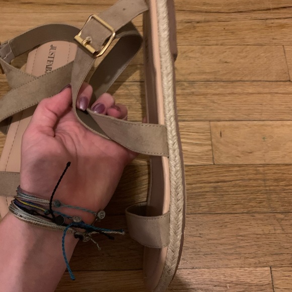 Sandals - Picture 3 of 3